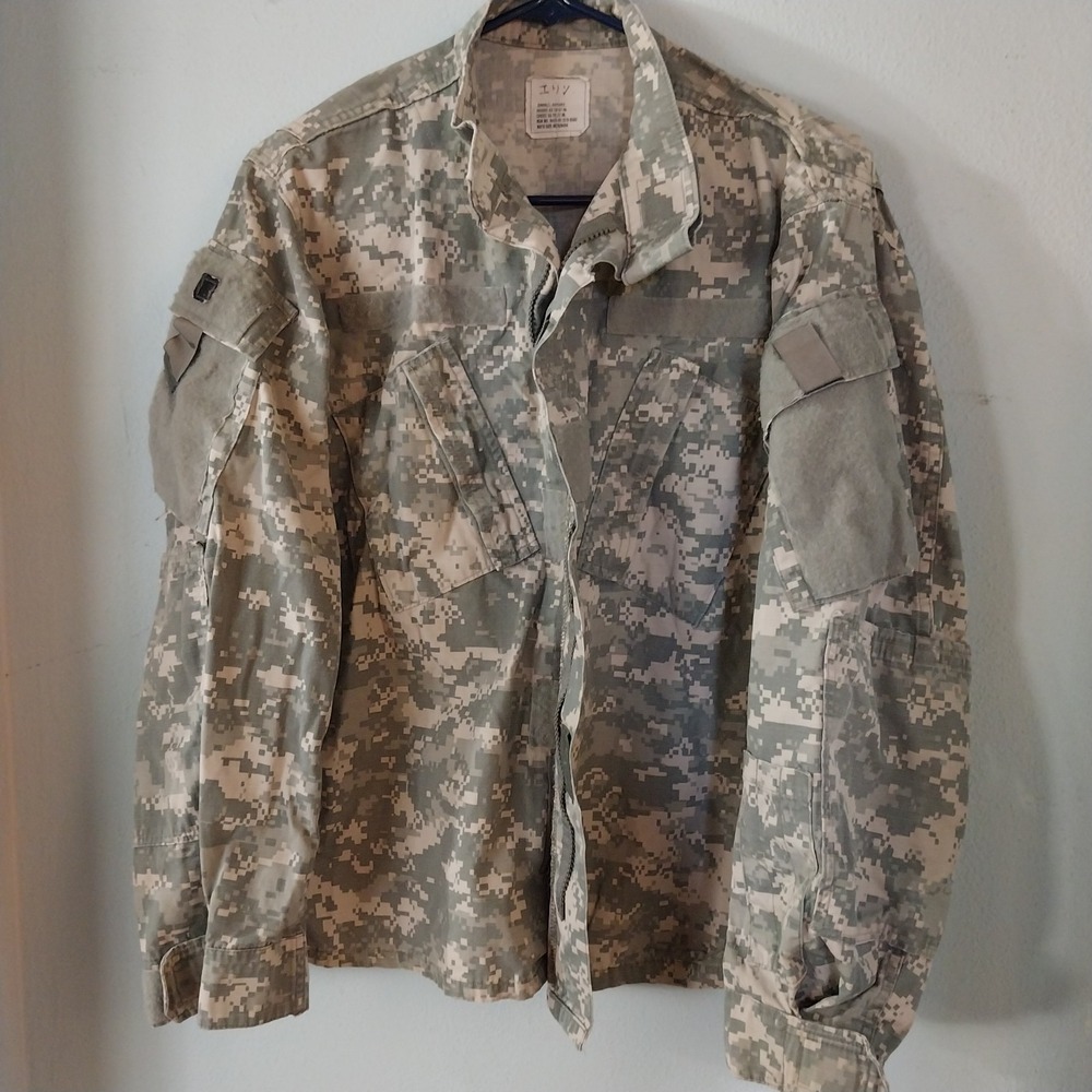 US Army Combat Uniform Small Regular Military Camo Jacket Battle